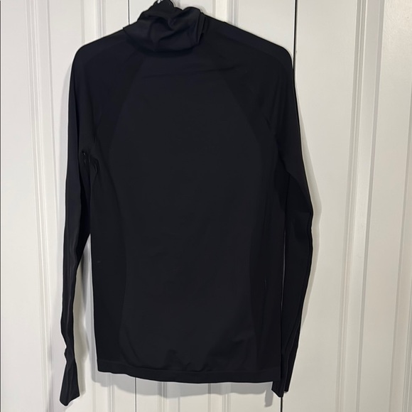 Sweaty Betty Black Long Sleeve hooded Athletic Top - Picture 4 of 6
